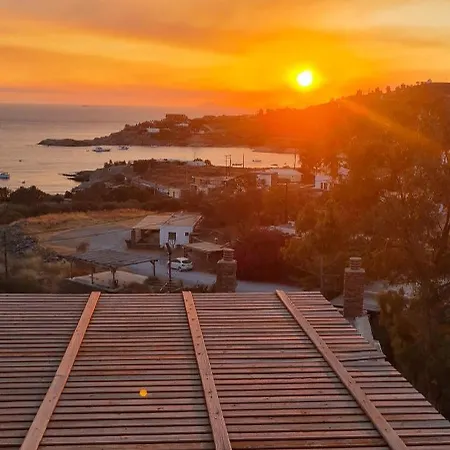 Holiday home Kea's Sunset Stone Retreat Koundouros